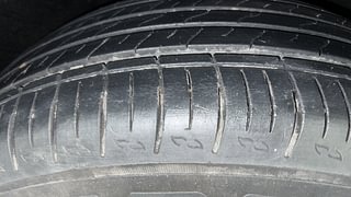 Used 2022 Mahindra XUV700 AX 5 Petrol MT 7 STR Petrol Manual tyres RIGHT FRONT TYRE TREAD VIEW