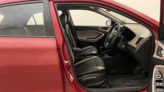 Used 2016 Hyundai Elite i20 [2014-2018] Sportz 1.2 Petrol Manual interior RIGHT SIDE FRONT DOOR CABIN VIEW