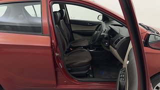 Used 2013 Hyundai i20 [2012-2014] Magna 1.2 Petrol Manual interior RIGHT SIDE FRONT DOOR CABIN VIEW