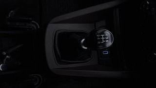 Used 2018 Ford Freestyle [2017-2021] Titanium 1.5 TDCI Diesel Manual interior GEAR  KNOB VIEW