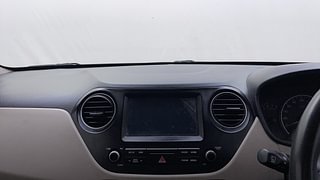 Used 2017 Hyundai Grand i10 [2017-2020] Asta 1.2 Kappa VTVT Petrol Manual top_features Touch screen infotainment system