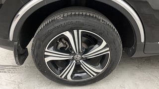 Used 2023 MG Motors Astor Sharp 1.5 CVT Petrol Automatic tyres RIGHT REAR TYRE RIM VIEW