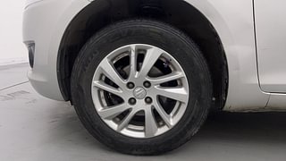 Used 2014 Maruti Suzuki Swift [2011-2017] ZXi Petrol Manual tyres LEFT FRONT TYRE RIM VIEW