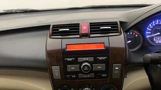 Used 2012 Honda City [2011-2014] 1.5 V MT Petrol Manual top_features Integrated (in-dash) music system