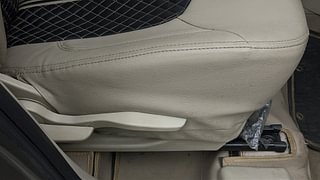 Used 2019 Maruti Suzuki Dzire [2017-2020] VXI Petrol Manual top_features Driver height adjustable seat