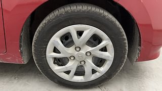 Used 2017 Hyundai Grand i10 [2017-2020] Magna 1.2 Kappa VTVT Petrol Manual tyres RIGHT FRONT TYRE RIM VIEW