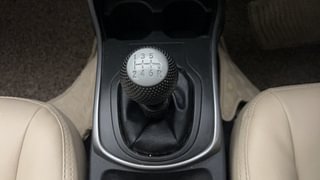 Used 2015 Honda City V Diesel Diesel Manual interior GEAR  KNOB VIEW