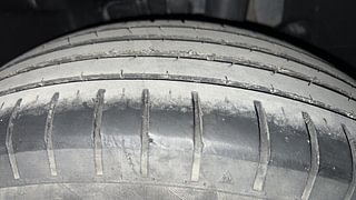 Used 2020 Maruti Suzuki Swift [2017-2021] ZXi Plus Petrol Manual tyres LEFT REAR TYRE TREAD VIEW
