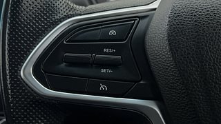 Used 2019 Tata Harrier XZ Diesel Manual top_features Cruise control