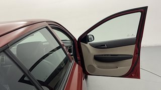 Used 2013 Hyundai i20 [2012-2014] Magna 1.2 Petrol Manual interior RIGHT FRONT DOOR OPEN VIEW