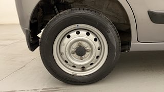 Used 2015 Maruti Suzuki Wagon R 1.0 [2013-2019] LXi CNG Petrol+cng Manual tyres RIGHT REAR TYRE RIM VIEW