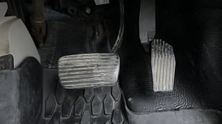 Used 2018 JEEP Compass [2017-2021] Limited 1.4 Petrol AT Petrol Automatic interior PEDALS VIEW