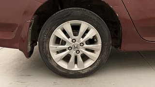 Used 2012 Honda City [2011-2014] 1.5 V MT Petrol Manual tyres RIGHT REAR TYRE RIM VIEW