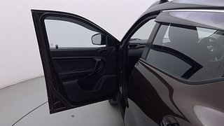 Used 2022 Renault Kiger RXZ 1.0 Turbo MT Dual Tone Petrol Manual interior LEFT FRONT DOOR OPEN VIEW