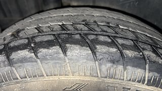 Used 2017 Maruti Suzuki Swift [2011-2017] ZXi Petrol Manual tyres RIGHT REAR TYRE TREAD VIEW