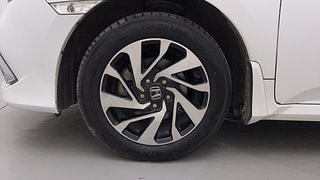 Used 2019 Honda Civic [2019-2021] VX CVT Petrol Petrol Automatic tyres LEFT FRONT TYRE RIM VIEW