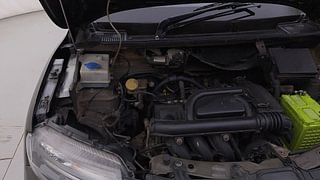 Used 2021 renault Kwid 1.0 RXT Opt Petrol Manual engine ENGINE RIGHT SIDE HINGE & APRON VIEW
