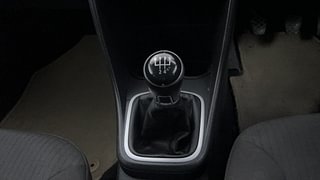 Used 2020 Volkswagen Polo [2017-2020] Highline Plus 1.5 (D) Diesel Manual interior GEAR  KNOB VIEW