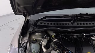 Used 2020 Nissan Kicks [2018-2020] XV Diesel Diesel Manual engine ENGINE RIGHT SIDE HINGE & APRON VIEW