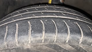 Used 2015 Maruti Suzuki Ertiga [2012-2015] Vxi CNG Petrol+cng Manual tyres LEFT FRONT TYRE TREAD VIEW