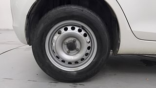 Used 2015 Maruti Suzuki Swift [2014-2017] LXI (O) Petrol Manual tyres RIGHT REAR TYRE RIM VIEW