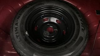 Used 2019 Renault Kwid [2017-2019] RXT 1.0 SCE Special (O) Petrol Manual tyres SPARE TYRE VIEW