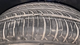 Used 2018 Hyundai Elite i20 [2014-2018] Asta 1.2 Petrol Manual tyres LEFT FRONT TYRE TREAD VIEW