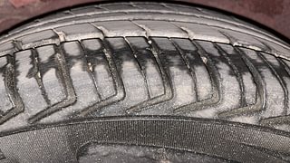 Used 2013 Hyundai i10 Sportz 1.2 Kappa2 Petrol Manual tyres RIGHT REAR TYRE TREAD VIEW