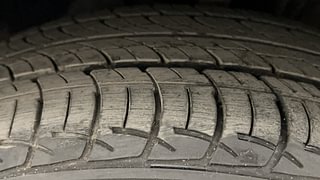 Used 2017 Volkswagen Ameo [2016-2020] Highline1.2L (P) Petrol Manual tyres LEFT FRONT TYRE TREAD VIEW