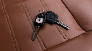 Used 2012 Volkswagen Polo [2010-2014] Comfortline 1.2L (P) Petrol Manual extra CAR KEY VIEW