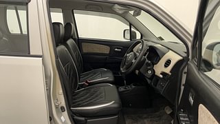 Used 2017 Maruti Suzuki Wagon R 1.0 [2015-2019] VXI AMT Petrol Automatic interior RIGHT SIDE FRONT DOOR CABIN VIEW