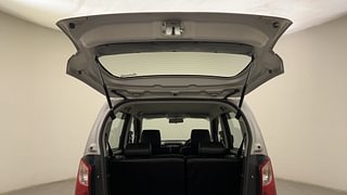 Used 2017 Maruti Suzuki Wagon R 1.0 [2015-2019] VXI AMT Petrol Automatic interior DICKY DOOR OPEN VIEW