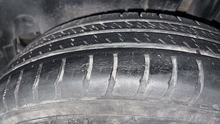 Used 2015 Maruti Suzuki Swift [2014-2017] LXI (O) Petrol Manual tyres LEFT REAR TYRE TREAD VIEW