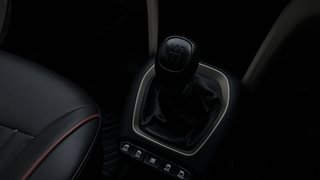 Used 2020 Hyundai New Santro 1.1 Magna Petrol Manual interior GEAR  KNOB VIEW