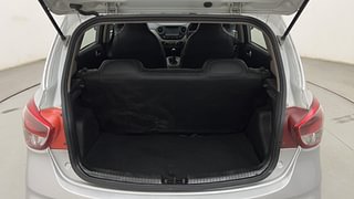 Used 2018 Hyundai Grand i10 [2017-2020] Sportz (O) AT 1.2 Kappa VTVT Petrol Automatic interior DICKY INSIDE VIEW