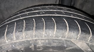 Used 2015 Maruti Suzuki Ertiga [2012-2015] Vxi CNG Petrol+cng Manual tyres LEFT REAR TYRE TREAD VIEW