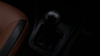 Used 2012 Volkswagen Polo [2010-2014] Comfortline 1.2L (P) Petrol Manual interior GEAR  KNOB VIEW