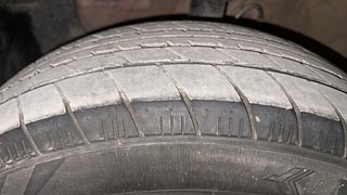 Used 2014 Hyundai Elite i20 [2014-2018] Sportz 1.2 Petrol Manual tyres LEFT FRONT TYRE TREAD VIEW