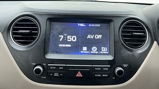 Used 2018 Hyundai Grand i10 [2017-2020] Sportz (O) AT 1.2 Kappa VTVT Petrol Automatic top_features Integrated (in-dash) music system