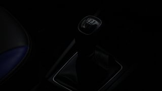 Used 2018 Hyundai Elite i20 [2014-2018] Asta 1.2 Petrol Manual interior GEAR  KNOB VIEW