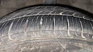 Used 2018 Hyundai Grand i10 [2017-2020] Sportz (O) AT 1.2 Kappa VTVT Petrol Automatic tyres RIGHT REAR TYRE TREAD VIEW