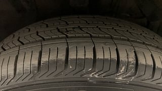 Used 2017 maruti-suzuki Vitara Brezza ZDI PLUS Dual Tone Diesel Manual tyres RIGHT FRONT TYRE TREAD VIEW