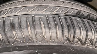 Used 2016 Renault Kwid [2015-2019] RXT Petrol Manual tyres LEFT FRONT TYRE TREAD VIEW