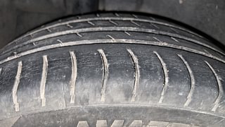 Used 2015 Maruti Suzuki Ertiga [2012-2015] Vxi CNG Petrol+cng Manual tyres RIGHT REAR TYRE TREAD VIEW