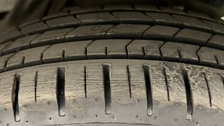 Used 2019 Mahindra KUV100 NXT K6+ 6 STR Petrol Manual tyres LEFT REAR TYRE TREAD VIEW