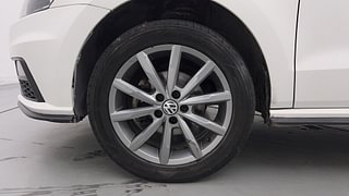 Used 2020 Volkswagen Polo [2017-2020] Highline Plus 1.5 (D) Diesel Manual tyres LEFT FRONT TYRE RIM VIEW