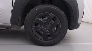 Used 2016 Renault Kwid [2015-2019] RXT Petrol Manual tyres RIGHT FRONT TYRE RIM VIEW