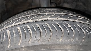 Used 2022 Honda Amaze 1.2 VX CVT i-VTEC Petrol Automatic tyres RIGHT FRONT TYRE TREAD VIEW