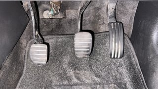 Used 2020 Nissan Kicks [2018-2020] XV Diesel Diesel Manual interior PEDALS VIEW