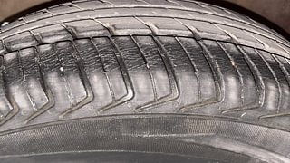 Used 2013 Hyundai i10 Sportz 1.2 Kappa2 Petrol Manual tyres LEFT FRONT TYRE TREAD VIEW